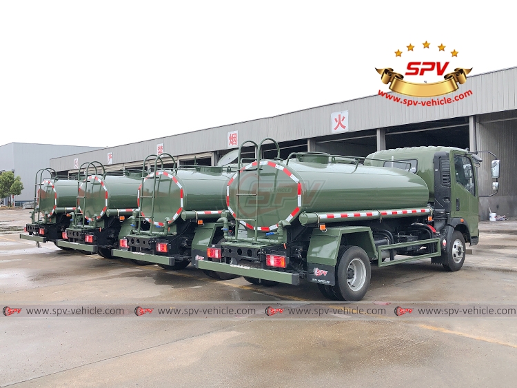 4,000 Litres Water Spraying Truck Sinotruk - RB